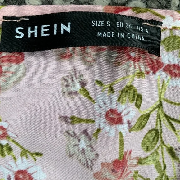 SHEIN Ditsy Floral Print Belted Dress - Picture 6 of 8